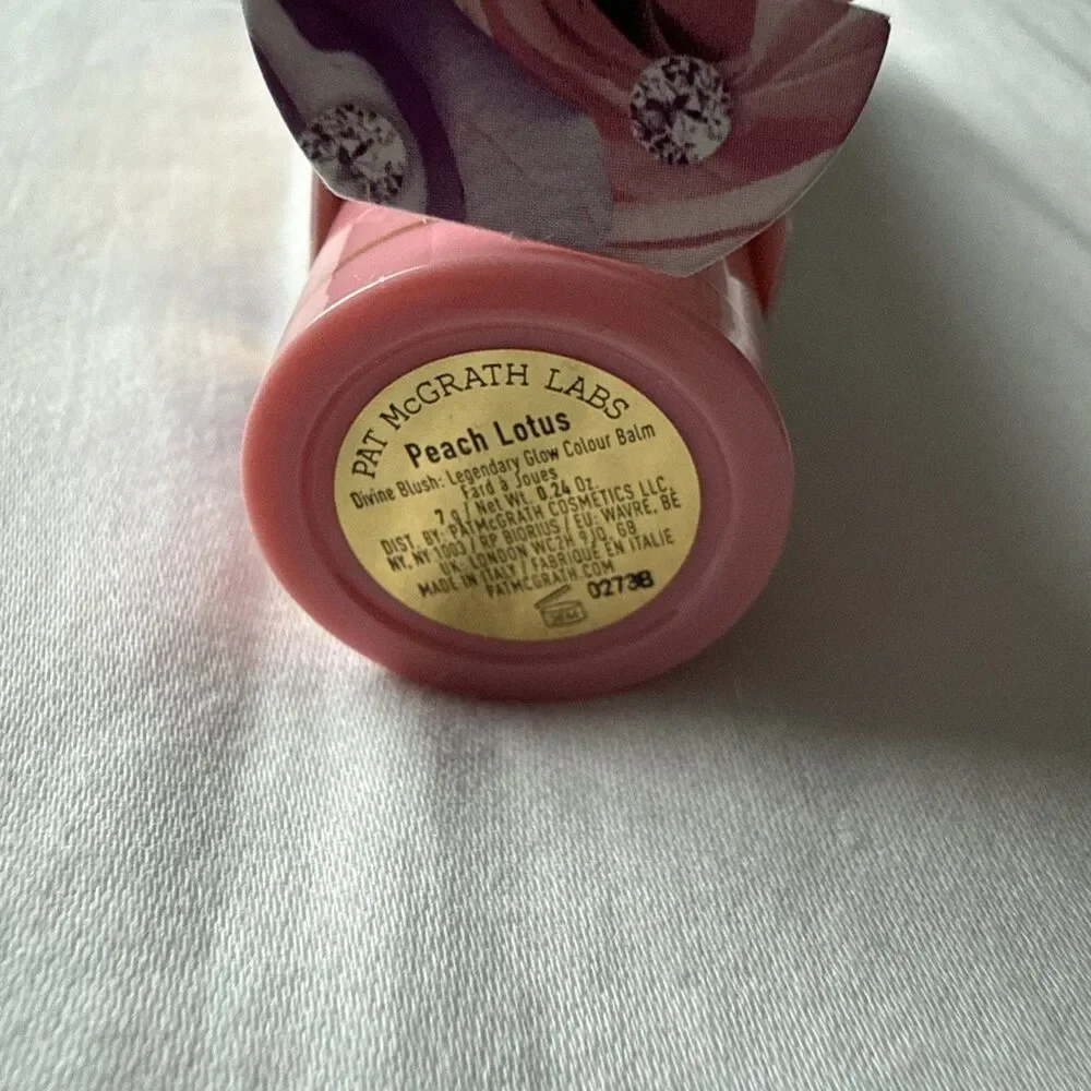 PAT McGRATH LABS Divine Blush Legendary Glow Colour Balm Peach Lotus